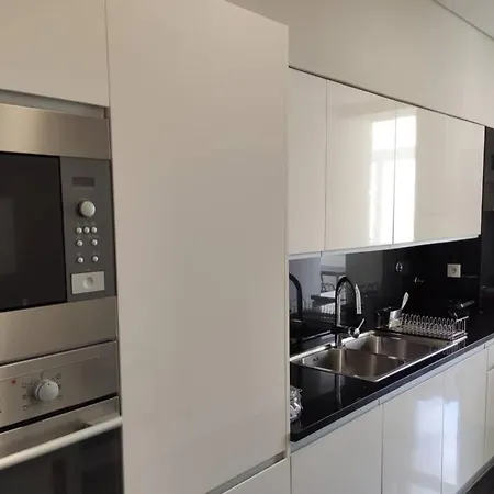 Alameda Design With Garage, Next Metro דירה ליסבון